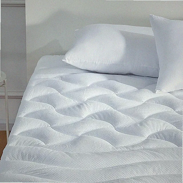 King Size Cooling Mattress Topper, Premium Zoned Cool Mattress Pad Cover, Padded