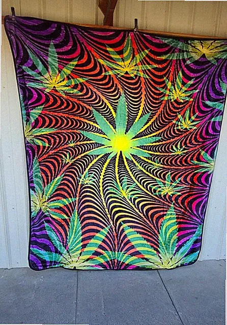 MARIJUANA LEAF LEAVES SATIVA TWIST WEED CANNABIS QUEEN SIZE BLANKET BEDSPREAD