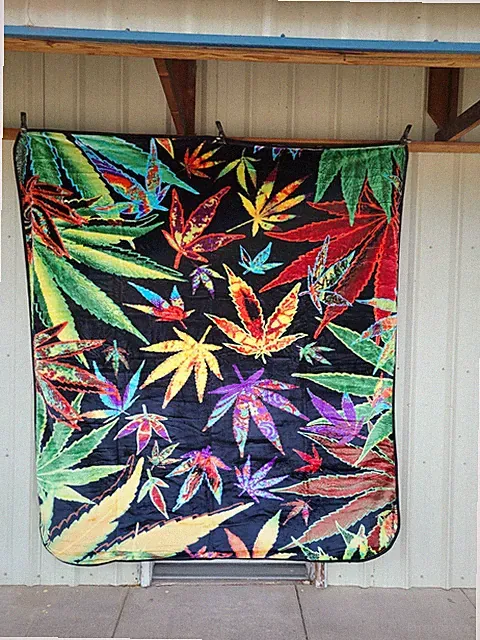 MARIJUANA LEAF LEAVES WEED CANNABIS POT TYE DYE QUEEN SIZE BLANKET