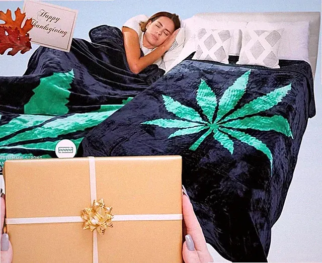 Weed Blanket Queen Size - Marijuana Things Decor, Stoner & Pot Leaf Blankets - S